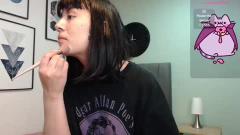 Amy 3 online show from November 2025 04:36:01 AM