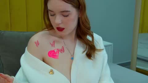 Snapshot of amy__roy chatting on March 2026 02:04:02 AM Amy online show from March 2026 02:04:02 AM