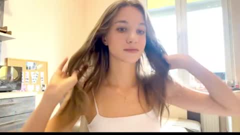 Snapshot of amy_chill chatting on April 2026 10:13:01 AM Amy Chill online show from April 2026 10:13:01 AM
