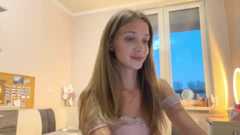 Amy Chill online show from July 2026 06:50:01 PM