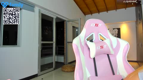 Snapshot of amy_coquette chatting on January 2025 12:17:01 AM  CARO GOMEZ online show from January 2025 12:17:01 AM