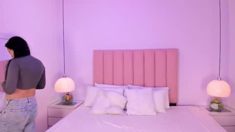 Aleja   online show from November 2025 03:09:01 AM