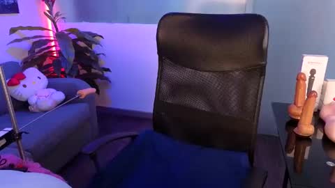 Amy Hoy69 online show from May 2026 02:17:01 AM