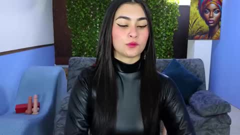 Amy online show from November 2025 07:13:02 PM