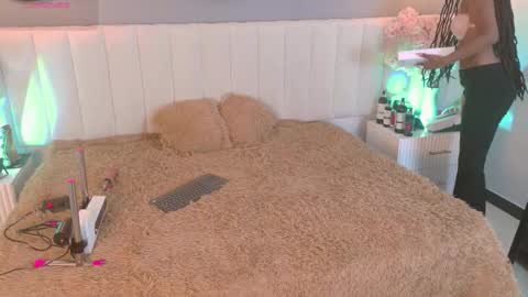 Snapshot of amy_miller2 chatting on January 2026 08:12:01 PM Amy online show from January 2026 08:12:01 PM