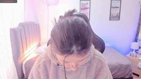 Amy sophia 3 online show from January 2025 01:40:02 PM