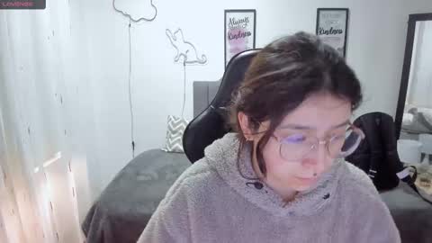 Amy sophia 3 online show from October 2025 12:14:02 PM