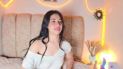 Snapshot of amy_swann chatting on June 2026 11:24:02 AM Amy online show from June 2026 11:24:02 AM