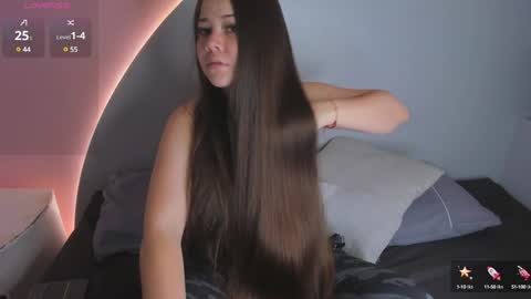 Snapshot of amy_vans_ chatting on December 2024 07:10:01 PM Amy nickname Kirby online show from December 2024 07:10:01 PM