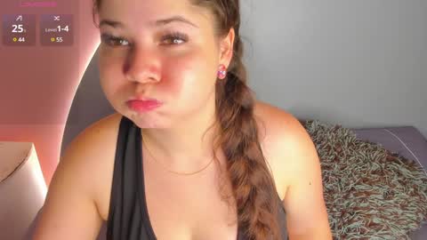 Snapshot of amy_vans_ chatting on December 2024 10:56:02 PM Amy nickname Kirby online show from December 2024 10:56:02 PM