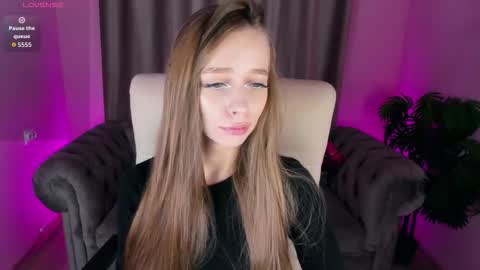 Amy online show from October 2025 06:14:02 PM