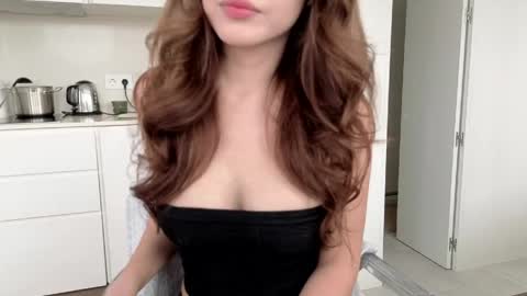 Snapshot of amyalwayshere chatting on April 2026 02:19:01 PM girl next door named Amy online show from April 2026 02:19:01 PM