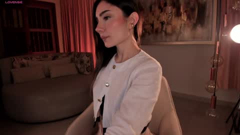 Snapshot of amyarmstrong chatting on January 2025 11:22:02 PM Amy Armstrong online show from January 2025 11:22:02 PM