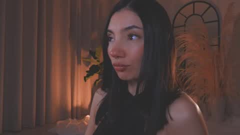 Snapshot of amyarmstrong chatting on September 2025 12:22:02 AM Amy Armstrong online show from September 2025 12:22:02 AM