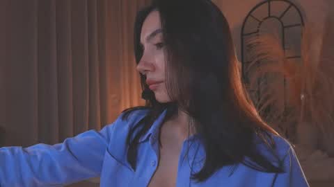 Snapshot of amyarmstrong chatting on October 2025 01:00:02 AM Amy Armstrong online show from October 2025 01:00:02 AM