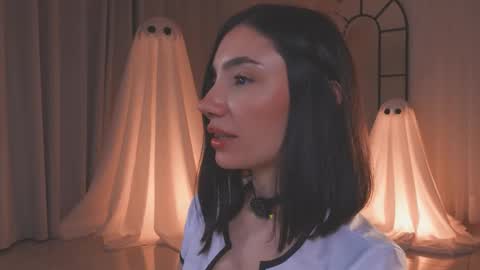 Snapshot of amyarmstrong chatting on October 2025 12:58:01 AM Amy Armstrong online show from October 2025 12:58:01 AM