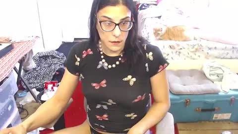 Trashely Gimpson online show from February 2025 05:16:01 PM