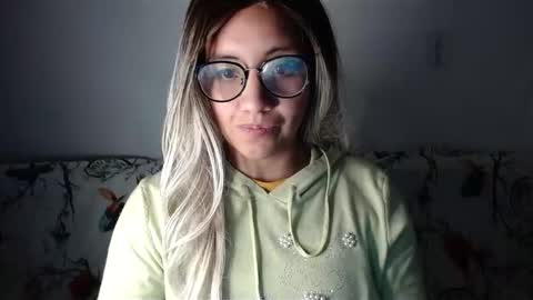 Snapshot of amycosplay99 chatting on January 2025 10:52:02 AM amycosplay99 online show from January 2025 10:52:02 AM