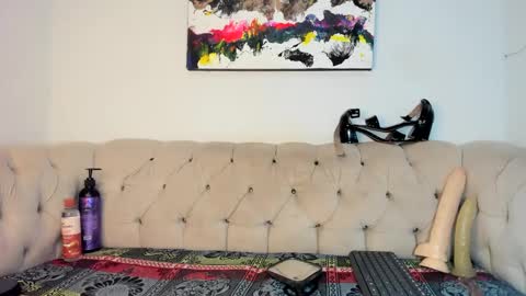 Amy Kamila online show from February 2025 03:41:01 AM