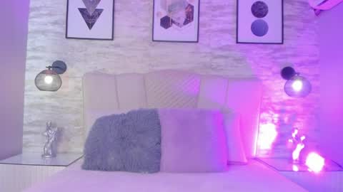 Snapshot of amydexter chatting on April 2026 06:27:01 PM amydexter online show from April 2026 06:27:01 PM