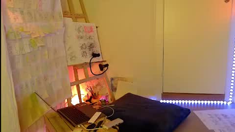 amydreamgirl online show from May 2026 09:16:01 PM