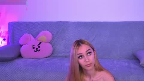 Snapshot of amykentt chatting on April 2026 02:38:01 PM amykentt online show from April 2026 02:38:01 PM