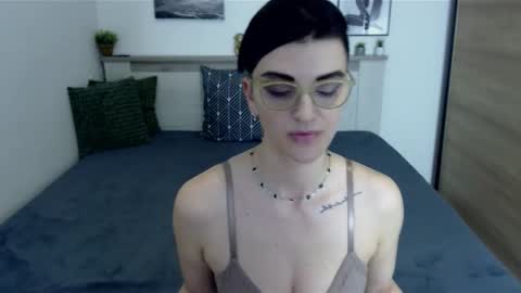 Snapshot of amylexy chatting on February 2025 10:17:02 PM Hi there guys  My pleasure in your hands  pvt is open online show from February 2025 10:17:02 PM