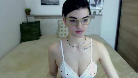 Snapshot of amylexy chatting on March 2025 10:11:02 AM Hi there guys  My pleasure in your hands  pvt is open online show from March 2025 10:11:02 AM