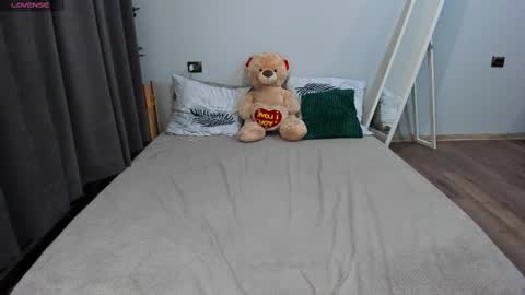 amymilson online show from February 2025 07:04:02 PM