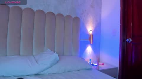 amymorgan_1 online show from November 2025 08:42:02 PM