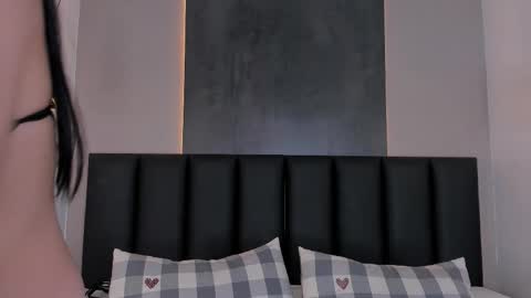 Snapshot of amypalmmer chatting on November 2025 11:44:02 AM AMMY online show from November 2025 11:44:02 AM