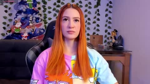 Snapshot of amypond__ chatting on December 2024 11:38:02 PM Amy online show from December 2024 11:38:02 PM