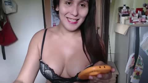 Snapshot of amysweetbabe chatting on February 2025 05:46:02 AM amysweetbabe online show from February 2025 05:46:02 AM