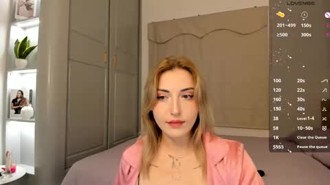 Snapshot of amyvilvet chatting on May 2026 09:23:02 PM amyvilvet online show from May 2026 09:23:02 PM