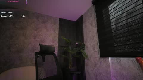 AMY WALKER online show from April 2026 01:41:01 PM