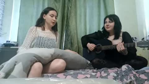 amywinks online show from April 2026 11:58:01 AM