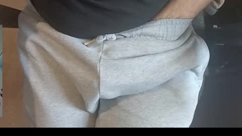 A online show from October 2025 01:50:01 PM