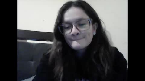 an_e333 online show from October 2025 03:16:02 AM