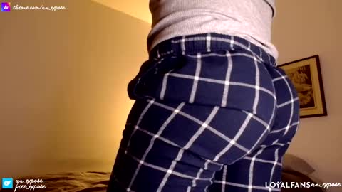 Snapshot of an_expose chatting on March 2026 03:32:01 AM an expos online show from March 2026 03:32:01 AM