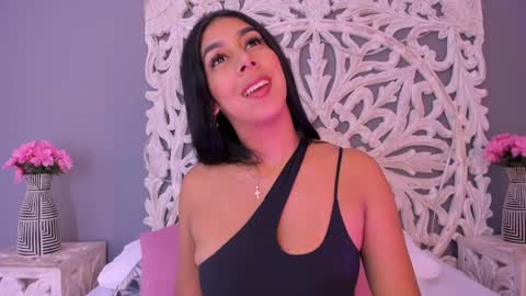 Snapshot of ana_gonzalez chatting on May 2026 08:58:01 PM Ana Gonzalez online show from May 2026 08:58:01 PM