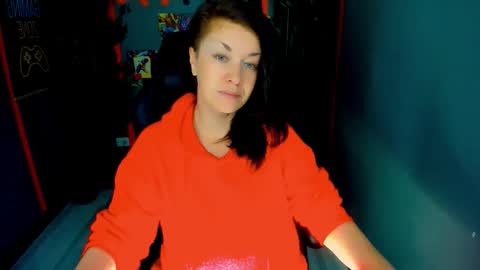 Snapshot of ana_mills chatting on February 2026 10:10:01 AM Ana online show from February 2026 10:10:01 AM