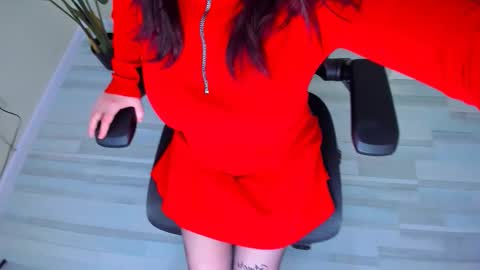 Snapshot of ana_mills chatting on February 2026 10:03:02 AM Ana online show from February 2026 10:03:02 AM