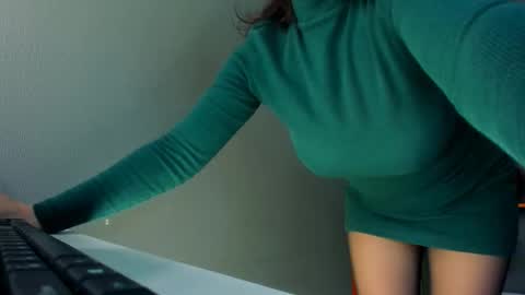 Snapshot of ana_mills chatting on March 2026 10:20:01 AM Ana online show from March 2026 10:20:01 AM