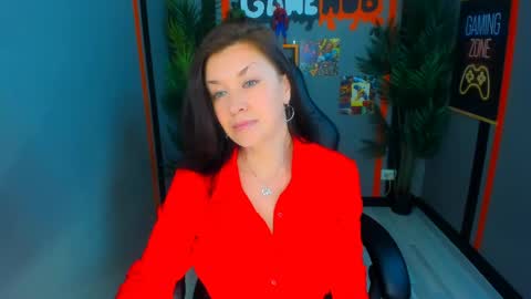 Snapshot of ana_mills chatting on April 2026 10:05:02 AM Ana online show from April 2026 10:05:02 AM