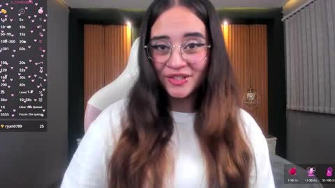 Ana online show from December 2024 08:10:02 PM