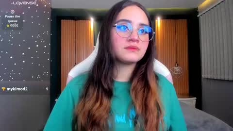 Ana online show from February 2025 08:31:01 PM