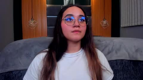 Ana online show from February 2025 12:03:01 AM