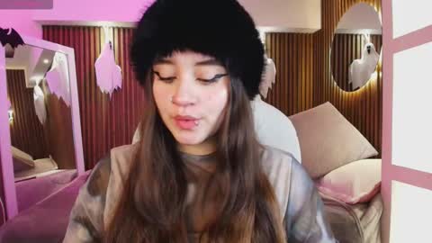 Ana online show from October 2025 07:33:02 PM