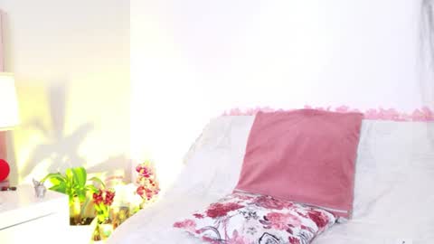 Snapshot of anaa_bellaa chatting on June 2026 01:03:01 PM anaa_bellaa online show from June 2026 01:03:01 PM
