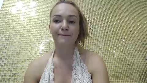 Snapshot of anabeatrice29 chatting on February 2025 06:06:01 PM Ana online show from February 2025 06:06:01 PM